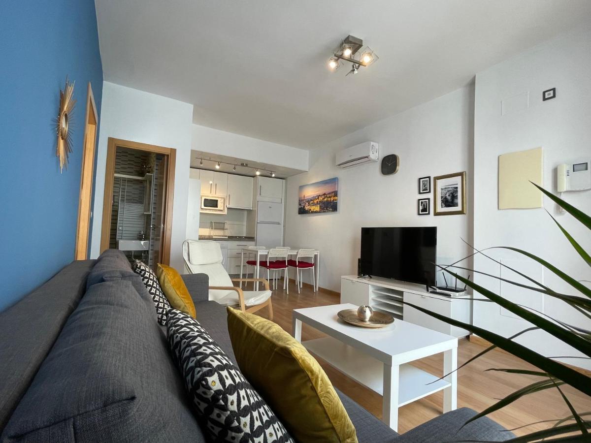 Amazing Apartment In The Heart Of Malaga Pool & Free Parking Extérieur photo