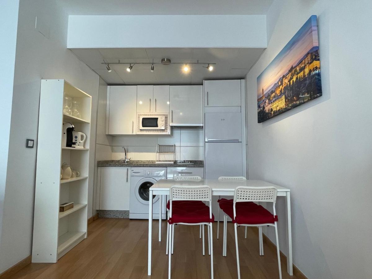 Amazing Apartment In The Heart Of Malaga Pool & Free Parking Extérieur photo